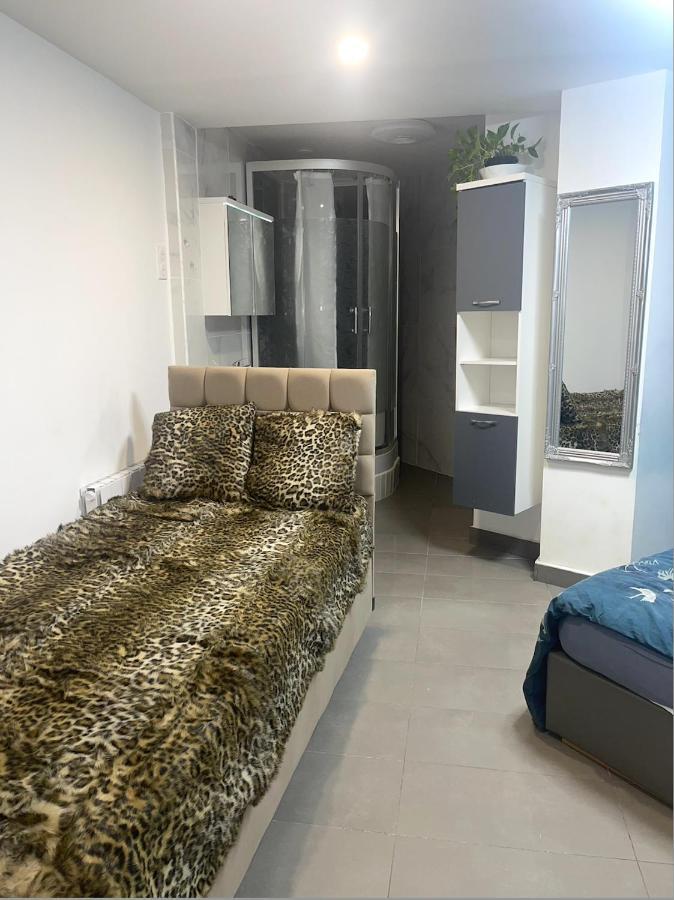 Jolie Appartement Avec 2 Chambres Partagees Párizs Kültér fotó
